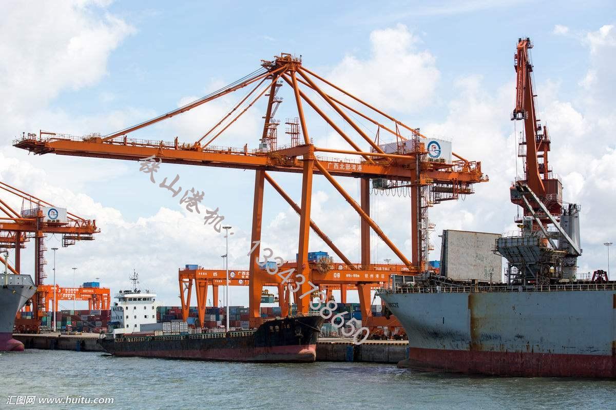 湖南常德岸橋廠家岸橋適應(yīng)性廣，操作方便